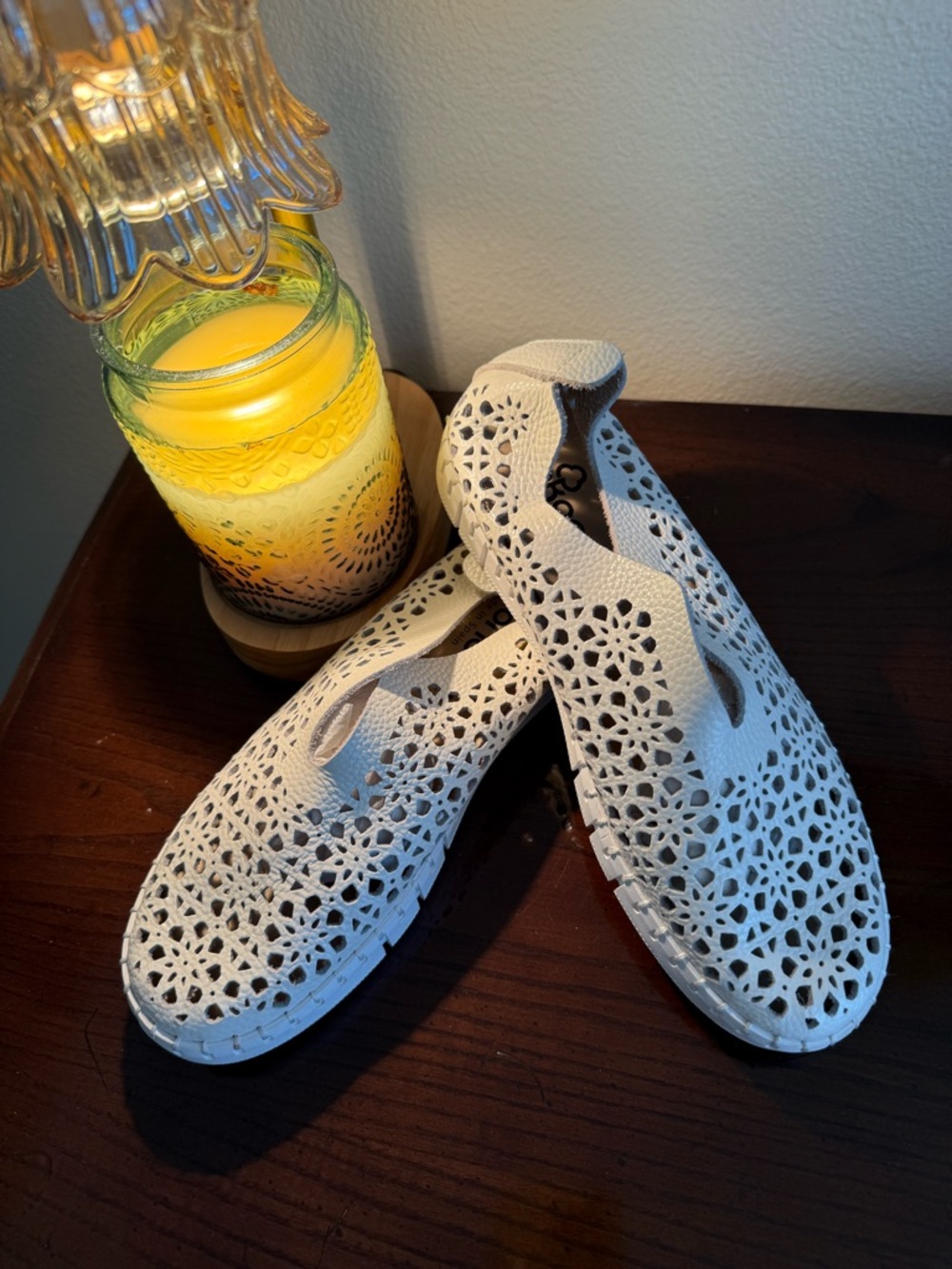 Yokono Women's White Laser-Cut Slip-On Flats by Size 38. Excellent condition.